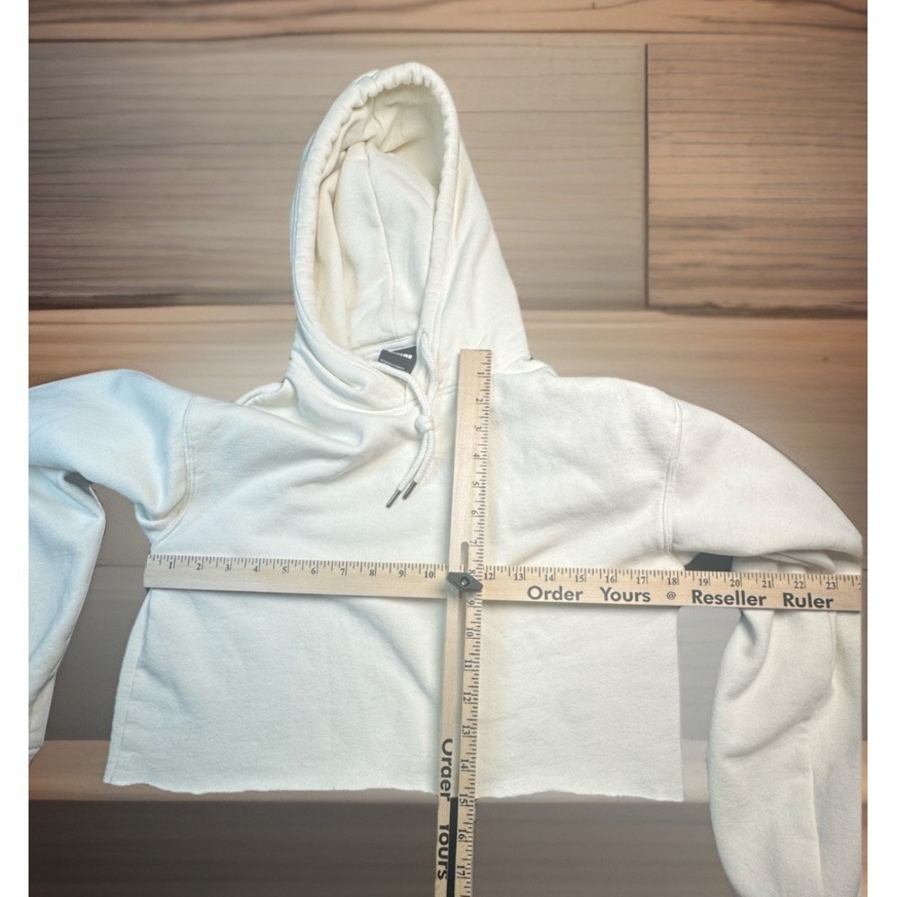 The North Face Women's Cropped Hoodie Small Cream Pullover Sweatshirt Logo White - Picture 6 of 6